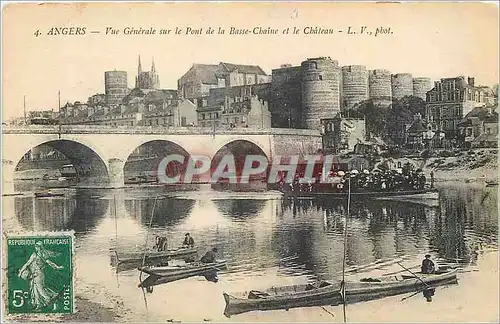 Cartes postales Angers Vue Generale sur le Pont de la Basse Chaine et le Chateau Bateaux