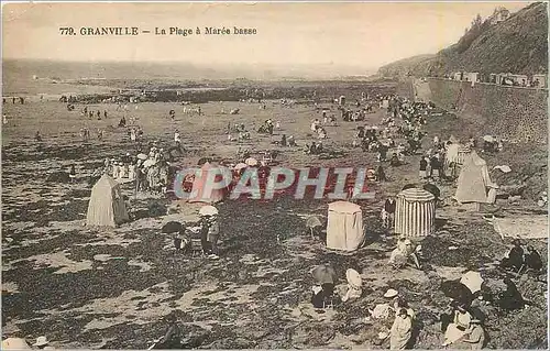 Cartes postales Granville La Plage a Maree basse