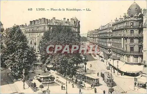 Ansichtskarte AK Lyon Place de la Republique Tramway