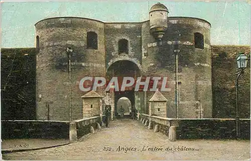 Cartes postales Angers L'entree du chateau