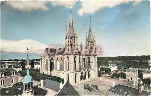 Cartes postales moderne Pontmain Mayenne Vue generale sur la Basilique