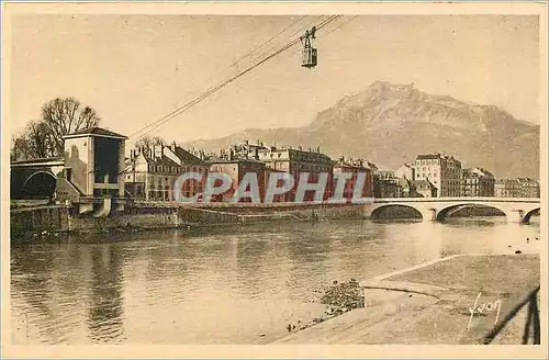 Cartes postales Grenoble Isere Les Quais Au fond le Moucherotte