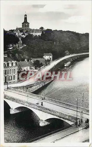 Cartes postales Chateau Gontier Le Pont et l'Eglise St Jean