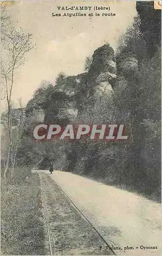 Cartes postales Val d'Amby Isere Les Aiguilles et la route