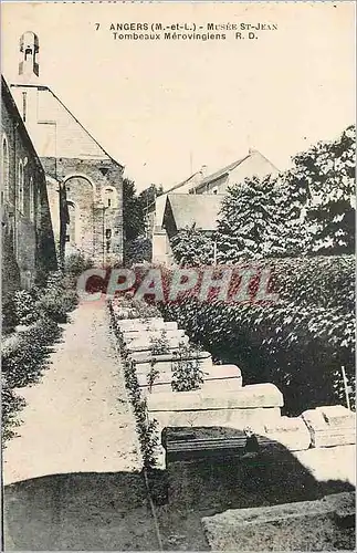 Cartes postales Angers M et L Musee St Jean Tombeaux Merovingiens