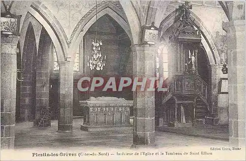 Ansichtskarte AK Plestin les Greves Cotes du Nord Interieur de l'Eglise et le Tombeau de Saint Efflam