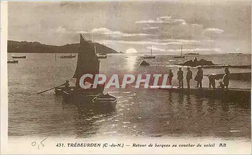 Ansichtskarte AK Trebeurden C du N Retour de barques au coucher du soleil Bateau