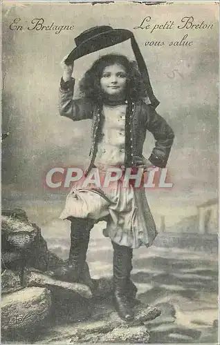 Cartes postales En Bretagne Le petit Breton vous salue Folklore