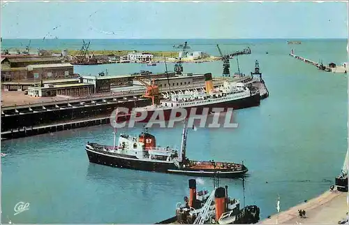 Cartes postales moderne Boulogne sur Mer L'Entree du Port Vue generale Bateaux