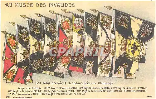 Cartes postales Au Musee des Invalides Les Neuf premiers drapeaux pris aux Allemands Militaria