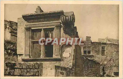 Ansichtskarte AK Les Baux B du R Fenetre Renaisance Ruine d'un Temple protestant