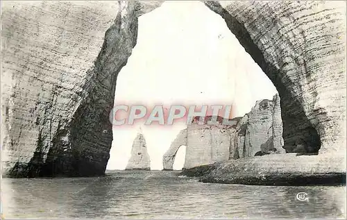 Cartes postales moderne Etretat Seine Maritime Le Manneporte