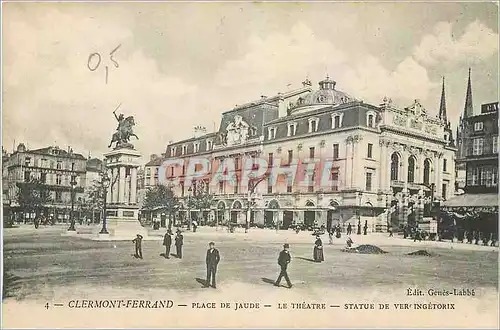 Cartes postales Clermont Ferrand Place de Jaude Le Theatre Statue de Ver Ingetorix
