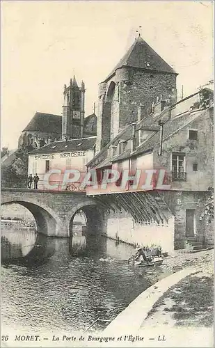 Ansichtskarte AK Moret La Porte de Bourgogne et l'Eglise Lavandiere Epicerie Mercerie