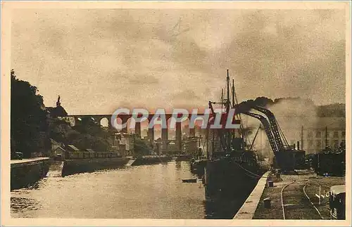 Cartes postales Morlaix Finistere Le port et le viaduc Bateau