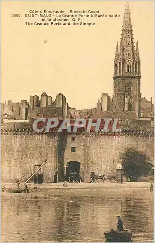 Cartes postales Saint Malo La Grande Porte a Maree haute et le clocher