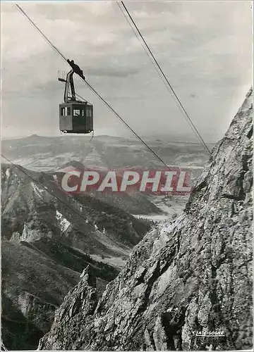 Moderne Karte Le Mont Dore P de D Le teleferique au dessus des Aiguilles du Sancy