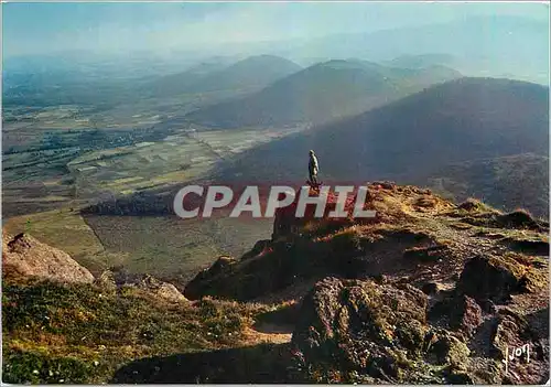 Moderne Karte Le Puy de Dome Vue sur les Volcans eteints qui forment les Monts Dome