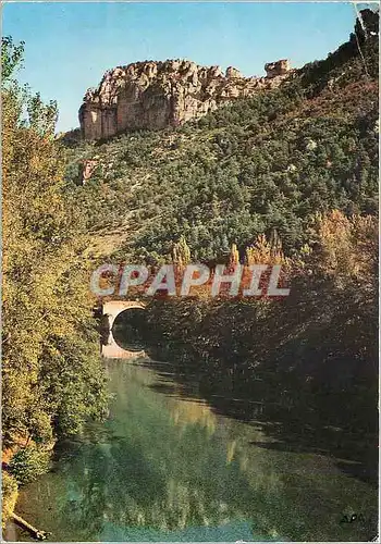 Moderne Karte En parcourant les Gorges du Tarn Le Tarn au Rozier domine par la masse imposante des falaises