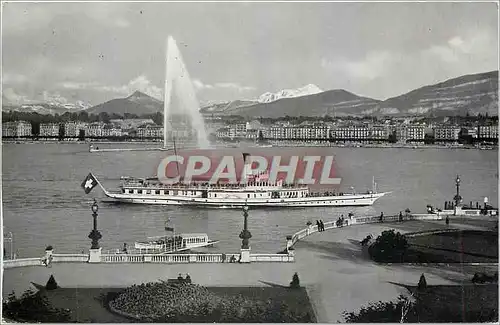 Cartes postales moderne Geneva La rade  le jet d'eau et le Mont Blanc Bateau