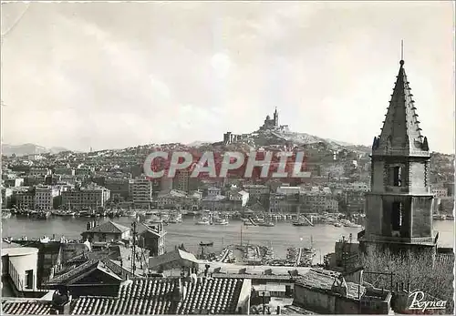 Cartes postales moderne Marseille Le Vieux Port Au fond Basilique Notre Dame de la Garde