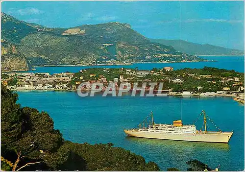 Cartes postales moderne Cote d'Azur La rade de Villefranche sur Mer Au fond Cap d'Ail et la Tete de Chien Bateau