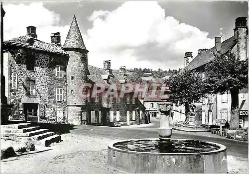 Cartes postales moderne Saint Martin Valmeroux Cantal La Place