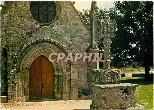Cartes postales moderne Notre Dame du Lac Saint Ave Le Calvaire et le porche
