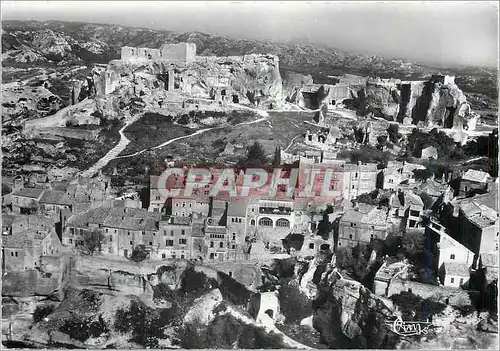 Cartes postales moderne Les Baux Bouches du Rhone Vue generale aerienne