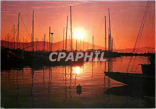 Cartes postales moderne Lever de Soleil sur le Port Bateaux
