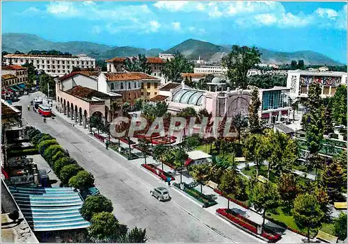 Cartes postales moderne Abano Terme rue Pietro d'Abane et jardins