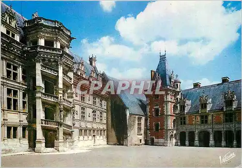 Moderne Karte Les Merveilles du Val de Loire Blois (Loir et Cher) La cour d'honneur du chateaul'aile et l'esca