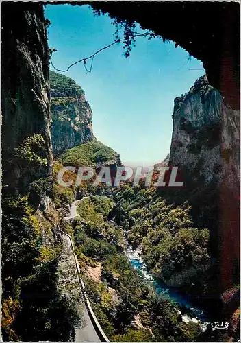 Cartes postales moderne Environs de Grasse (A Mmes) la riviere et la route a travers les Gorges du Loup