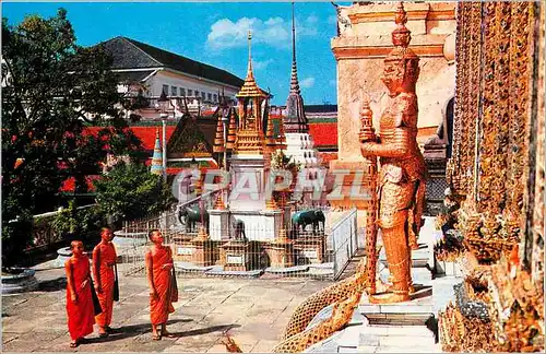 Cartes postales moderne A part of Wat Phra tourists know as temple of emerald Buddha Bangkok