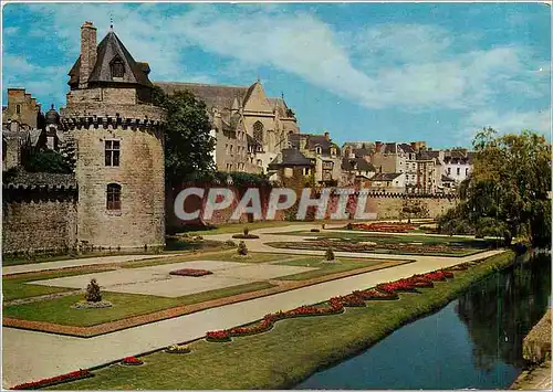 Cartes postales moderne Bretagne pittoresque Vannes les jardins la Tour du Connetable Richemont (XIVe et XVe s)