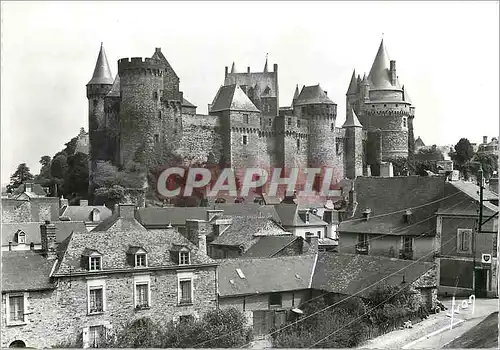 Cartes postales moderne Vitre (I et V) Le chateau vu de la route de Rennes