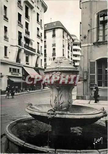 Cartes postales moderne Toulon (Var) Vieille Fontaine place Amiral Senes