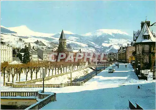 Cartes postales moderne L'Auvergne touristique la Bourboule (alt 852 m) le Quais de la Quais de la Dordogne La Banne d'O