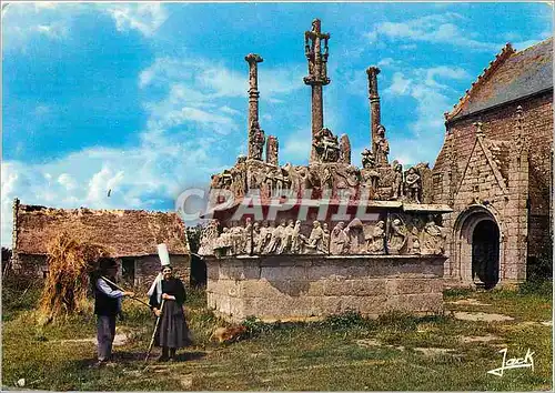 Cartes postales moderne Couleurs de Bretagne Calvaire de Tronoen 15 e s le plus ancien des calvaire Bretons