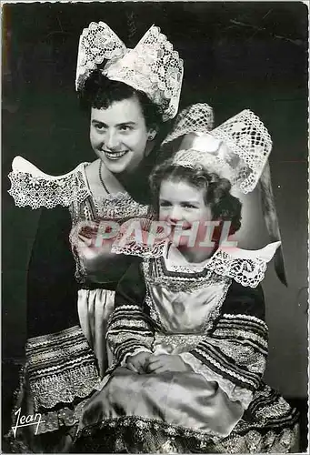 Cartes postales moderne La Bretagne Pont Aven (Finistere) Costume de ceremonie