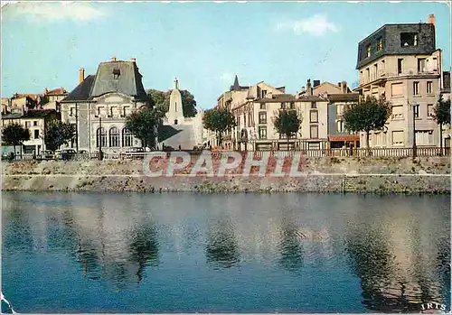 Cartes postales moderne Verdun (Meuse) La Meuse le Quai de Londres et le Monument de la victoire (Arch D P L G M Chesnay