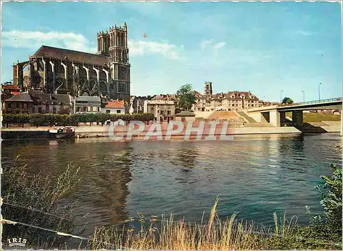 Cartes postales moderne Mantes la Jolie (S et O) Le nouveau pont de Mantes sur le grad bras de la Seine la Collegiale No