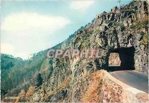 Cartes postales moderne Les Hauts Vosges Le tunnel de la Schlucht
