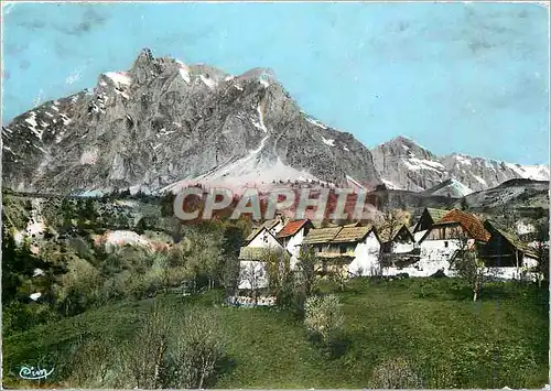 Ansichtskarte AK St Martin d'Entraunes (A M) Alt 1050m station Estivale prapelet et les Aiguilles de Pelens (2526