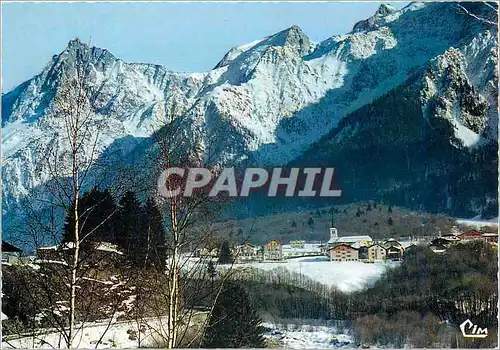 Cartes postales moderne Les Houches Mont Blanc (Haute Savoie) alt 1008m Echapee sur le Village l'Aiguille du Midi (3842