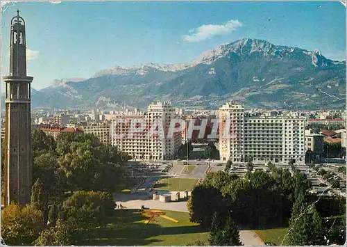 Cartes postales moderne Grenoble (Isere) tour de l'Exposition Parc Place Paul Mistral