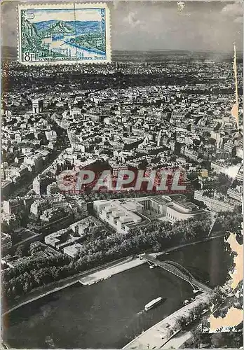 Cartes postales moderne Paris vu d'en Haut La Passetelle Debilly et le Musee Moderne