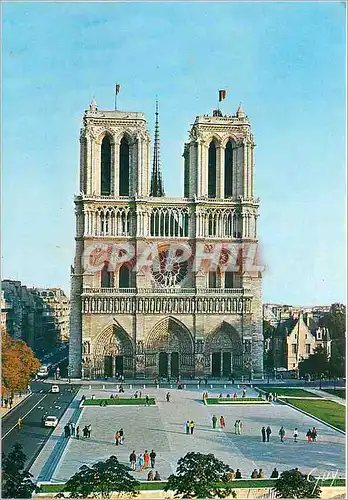 Cartes postales moderne Paris et ses Merveille La place du Parvis Notre Dame et la Cathedrale N d (1163 1226)