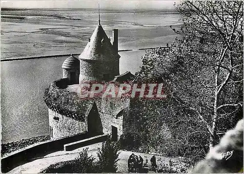 Cartes postales moderne Le Mont Saint Michel la Tour Gabriel vue des Remparts