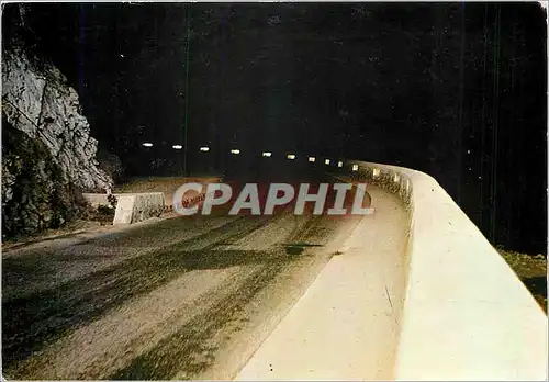 Cartes postales moderne Grottte du Mas D'Azil (Ariege) la route a l'interieur de la Grotte
